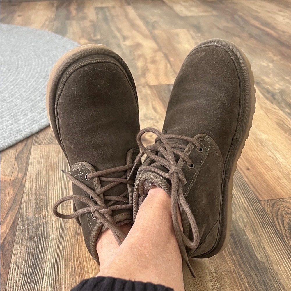 UGG women’s  Dark Brown Suede Boots in good condition.